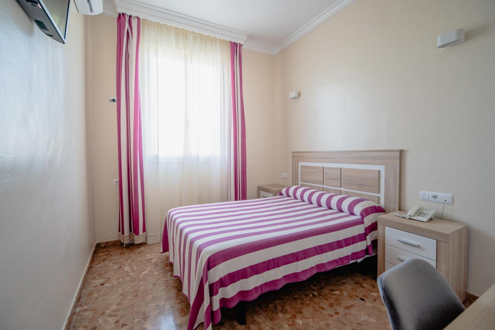El Arahal Hotel Chamizo מראה חיצוני תמונה