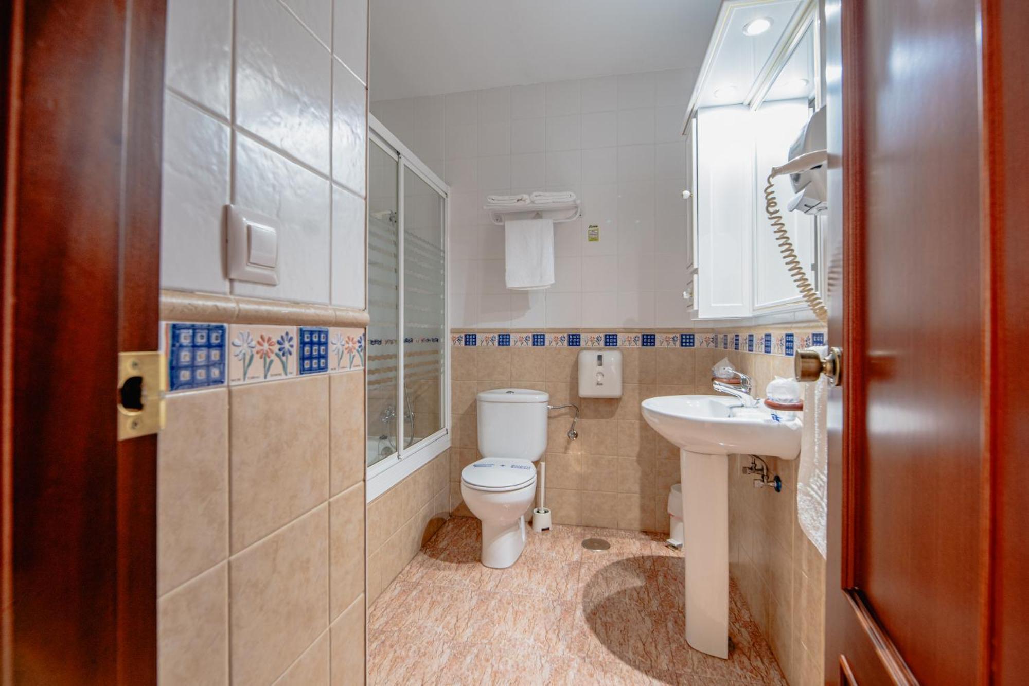 El Arahal Hotel Chamizo מראה חיצוני תמונה