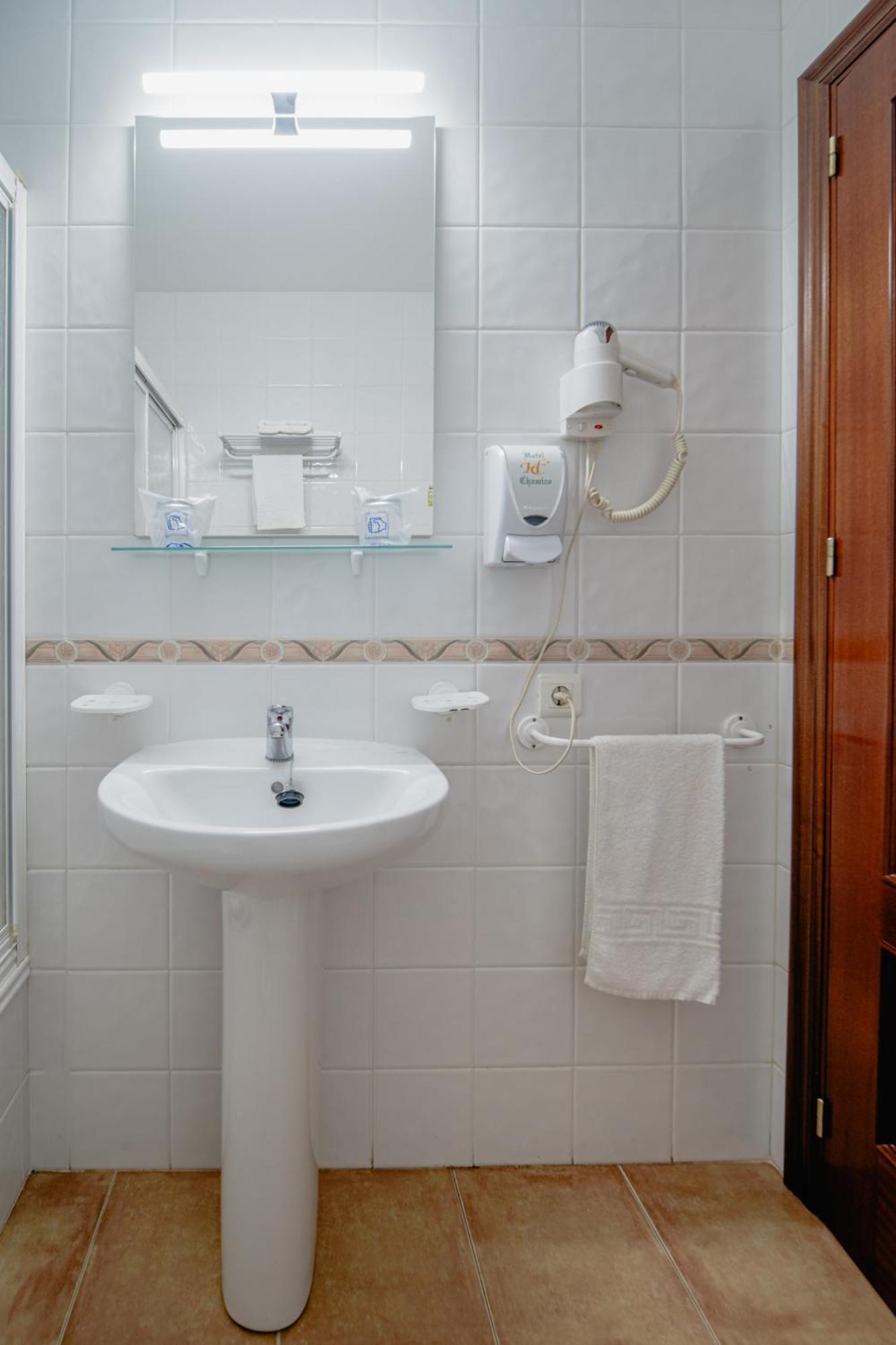 El Arahal Hotel Chamizo מראה חיצוני תמונה
